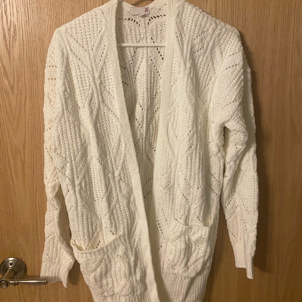 Super soft knitted cardigan